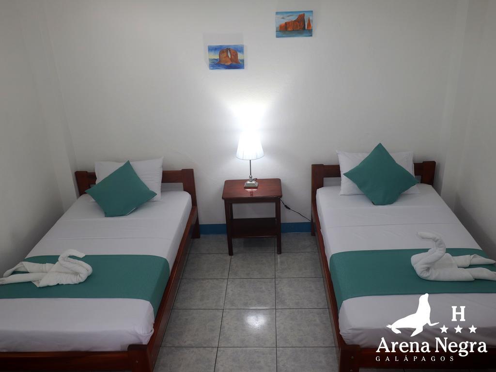 Hostal Arena Negra Puerto Ayora  Exterior foto