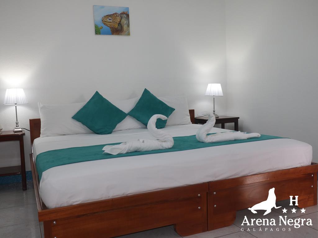 Hostal Arena Negra Puerto Ayora  Exterior foto